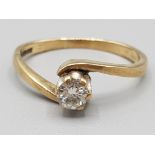 Ladies 9ct yellow gold and diamond solitare ring 1.7g gross size M