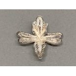 Filigree silver orchid brooch 4.7g