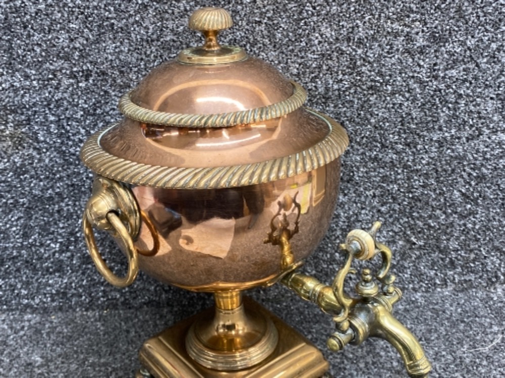Genuine vintage copper & brass twin handled samovar, in working condition - Bild 2 aus 2