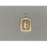9ct gold initial B pendant .9g
