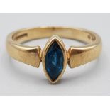 Ladies 9ct yellow gold and blue topaz ring 3.6g gross size Q