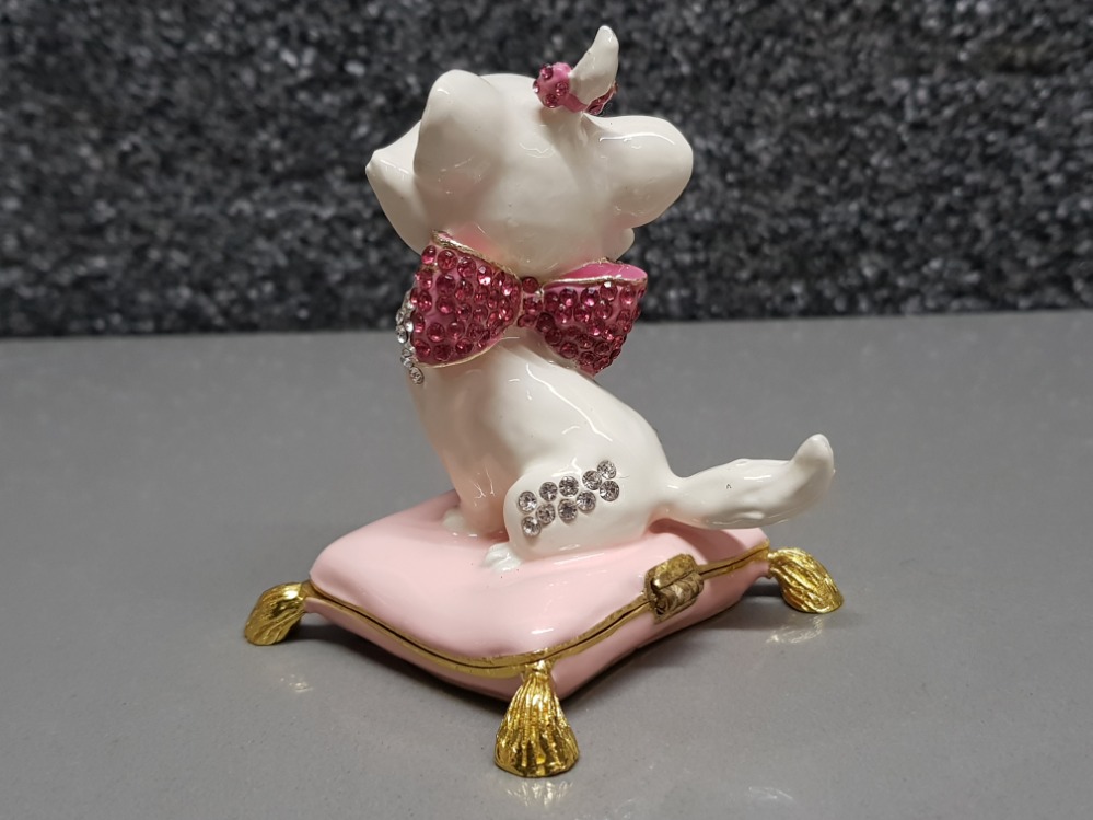 Walt Disney metal & Enamelled trinket box in the form of Marie from Walt Disney's Aristocats - Image 4 of 4