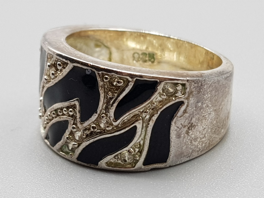 Large silver 925 & black enamel ring, size P, 8.2g - Image 2 of 2