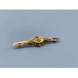 Antique Victorian 15ct Gold & Diamond Brooch weighing 2.2 grams