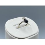 14ct White Gold “De Ruvo” Designer Black & White Diamond Ring Size L weighing 1.5 grams