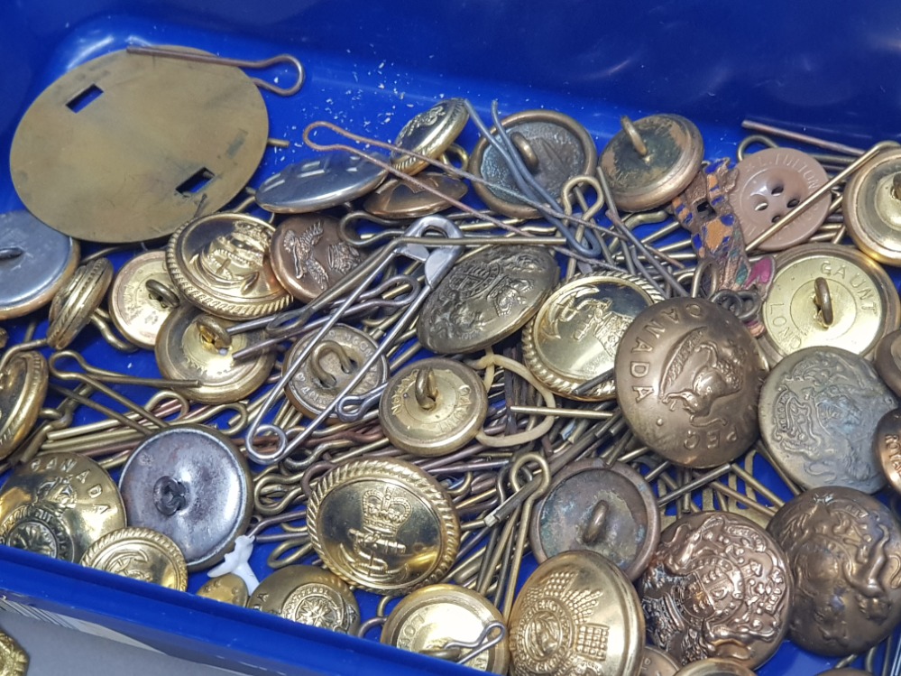 2 boxes of military badges, buttons, red cross badges, commemorative medallions, cotter pins & - Image 3 of 3