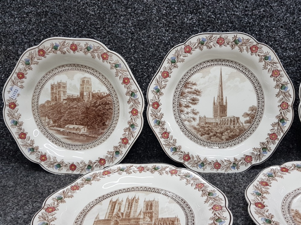 Set of 5 Wedgwood L.N.E.R cathedral seties dessert plates - Image 2 of 3