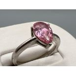 Ladies 9ct white gold cz ring. Featuring a pink pear shaped stone 3.8g size P