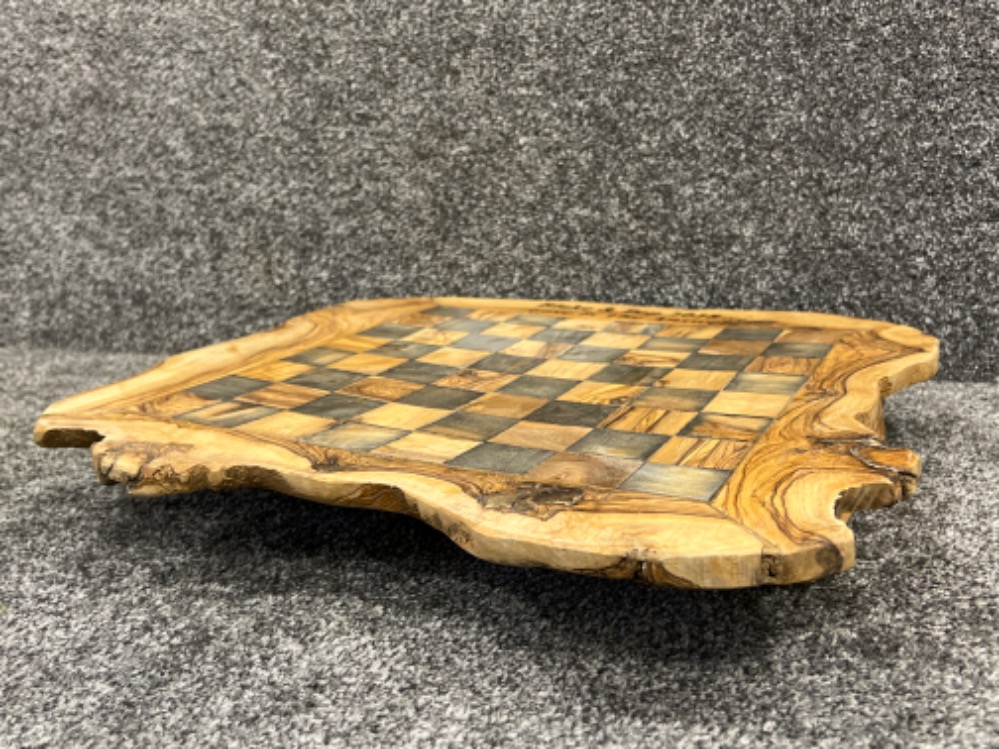 Handmade driftwood chess board - Image 3 of 3