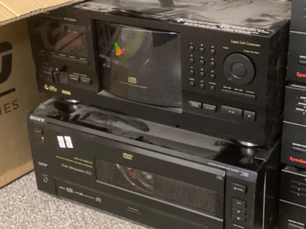 Speakercraft stacking system together with Two CD players (makers Sony & Pioneer) plus 2x Denon - Image 3 of 4