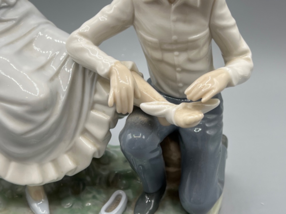 Nao by Lladro 448 ‘bandaging foot’ in good condition - Image 2 of 3