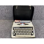 Vintage brother Deluxe800 typewriter with original carry case