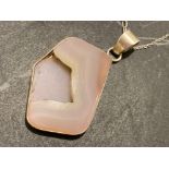 Silver necklace with rose quartz pendant