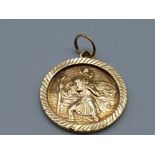 9ct gold St Christopher pendant 2.4g