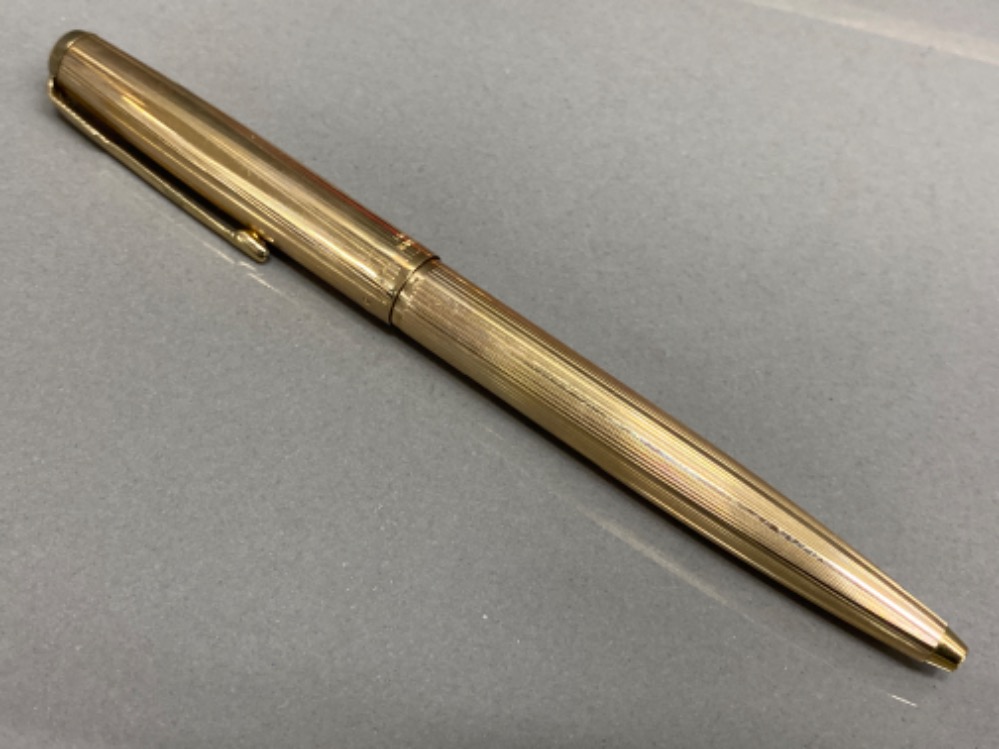 Vintage Parker pen in 12ct rolled gold case, includes original box - Image 2 of 2