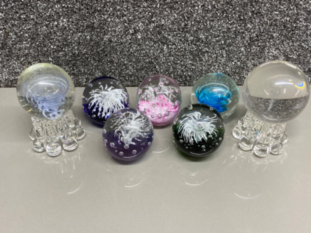 Total of 7 glass paperweights of which 2 have stands