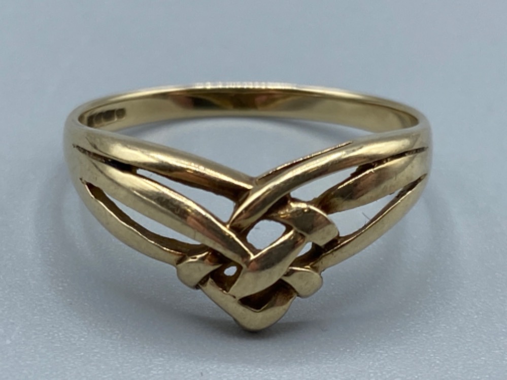 9ct yellow gold fancy wishbone ring, size S - 2g