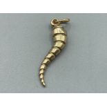 9ct gold horn of life pendant/charm .6g