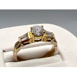 Ladies 14ct gold white stone ring. 3.8g size O1/2