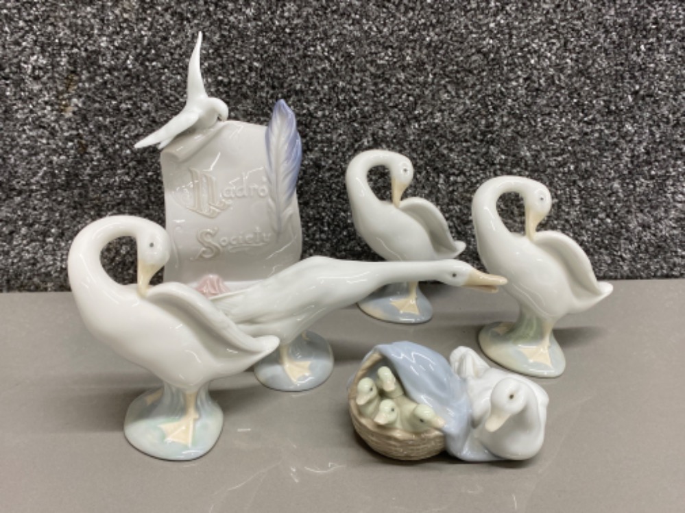 5x Lladro duck figures & Lladro advertising plaque