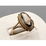 Ladies 9ct gold Smokey Quartz ring. Size W 3.9g