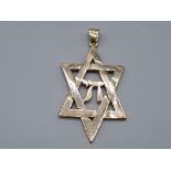 Large vintage 9ct gold Star of David and Chai pendant 7.8g