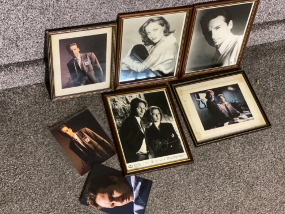 7 signed photographs from X files actors David Duchovny & Gillian Anderson (Mulder & Scully)