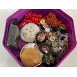 Tub of mixed costume pieces including 4 handpainted Russian brooches, compacts & enamelled