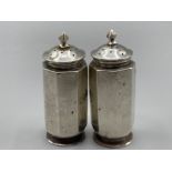 Pair of hallmarked Birmingham 1925 silver salt & pepper pots (Deakin & Francis) 62.8g