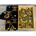 Box containing a large quantity of military buttons & blazer badges