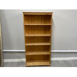 Tall 5 tier set of pine bookshelves, 87x178cm