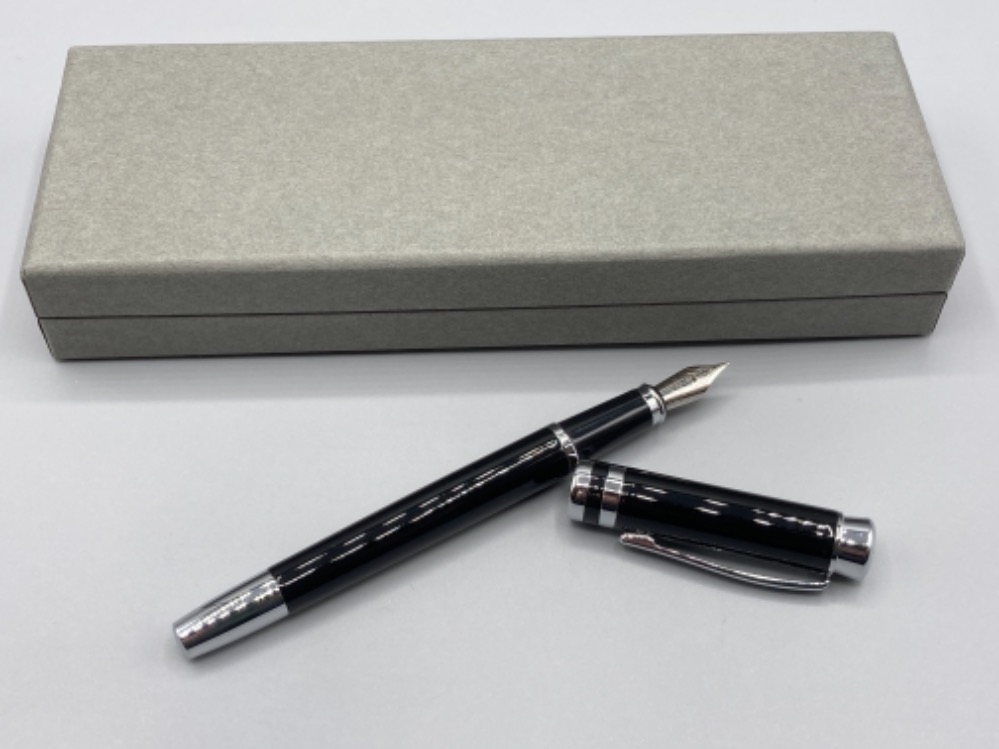 Crossy (Franklin Covey) fountain pen in gift box, new