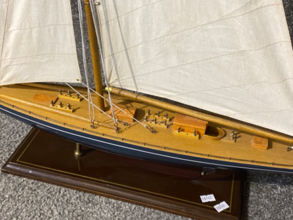 Hand made & painted wooden model yacht on stand, Height 86cm x Length 61cm - Image 2 of 2