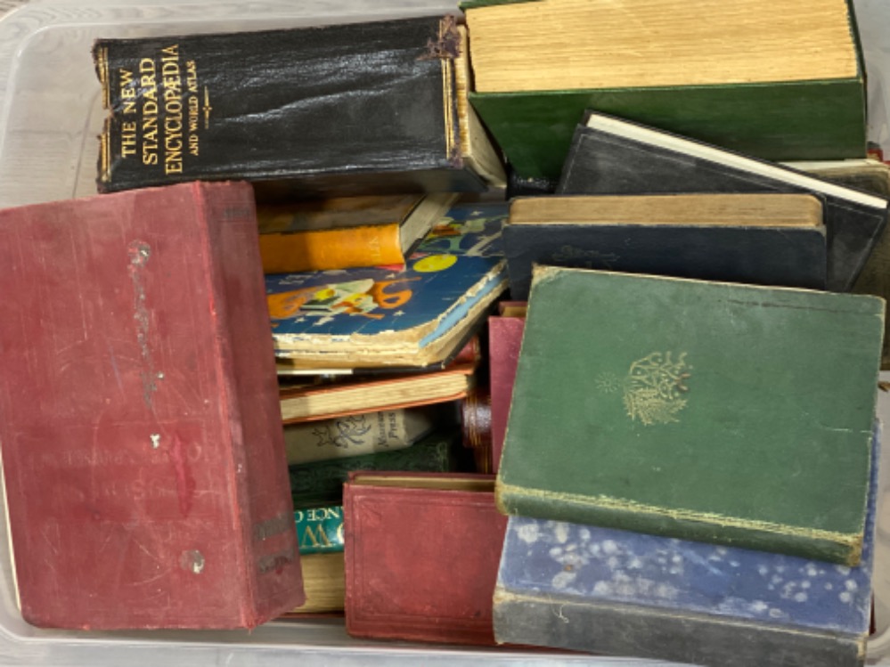 2 boxes containing vintage & Antique books (some Pre date 1900’s) - Image 3 of 3