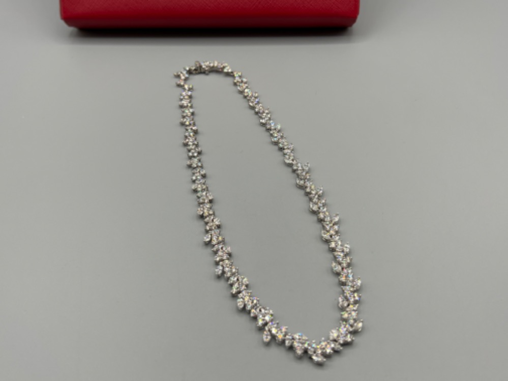 Vintage Cartier 15.4ct diamond and platinum necklace with original box. F-colour VS-clarity diamonds - Image 5 of 7
