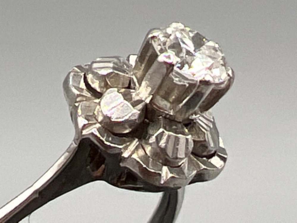 Ladies hallmarked 9ct white gold diamond solitaire ring. Featuring a round brilliant cut diamond - Image 3 of 4