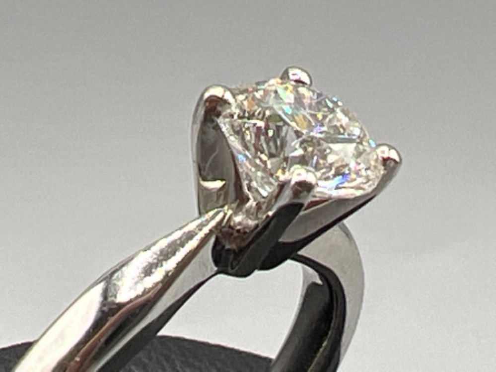GIA certified 18ct white gold 0.91ct I colour vs2 diamond ring. Size M 5g - Image 3 of 5