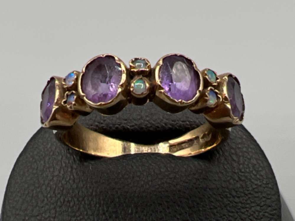 Ladies antique hallmarked 9ct gold opal and amethyst ring. Featuring 4 round amethysts with 2