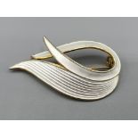 Beautiful Albert Scharning Oslo silver and enamel brooch. In good condition