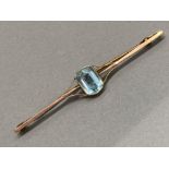 9ct rose gold blue stone bar brooch, 3.5G