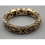 Vintage 9ct gold fancy pattern stone set ring size J 2.6g gross