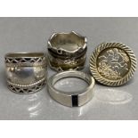 4x silver 925 rings including a ST.George coin ring, 30.8g