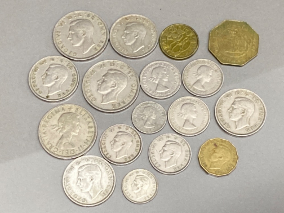 Bag of mixed coinage includes 1942 silver two shillings & 1943 sixpence coins etc - Image 3 of 3