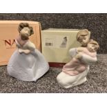Nao by Lladro “hug of love” and “kiss me” in good condition and original boxes