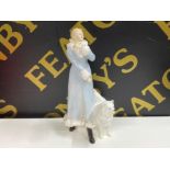 Large Royal Doulton HN3052 Reflections figure “a winters walk”