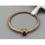 9ct gold and red spinel ring by Gemporia size T 1.2g gross with COA