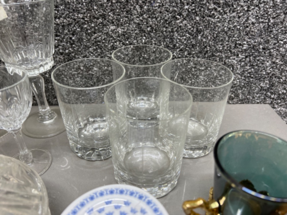 Miscellaneous glassware including crystal - Image 2 of 3