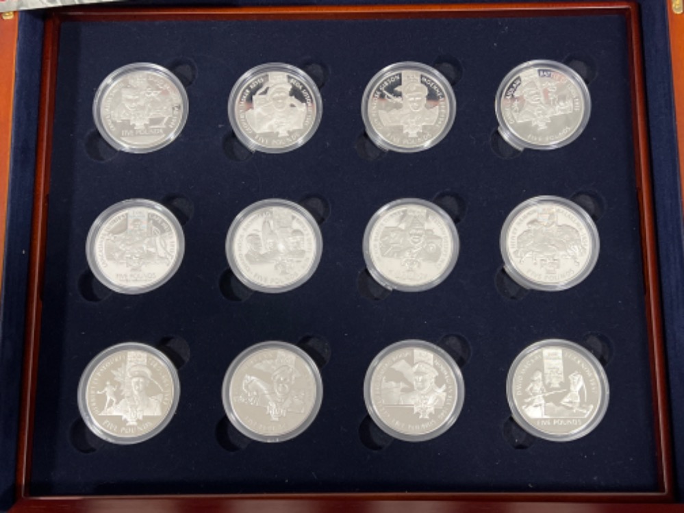 The Victoria Cross silver proof crown collection. In mint condition Complete with Peter duckers - Image 2 of 5