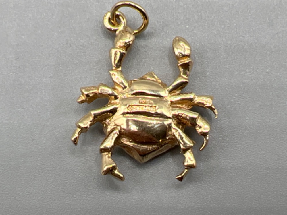 9ct gold crab pendant/charm 5.6g - Bild 2 aus 2