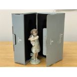 Lladro Utopia figure 8241 Learning to care with original box